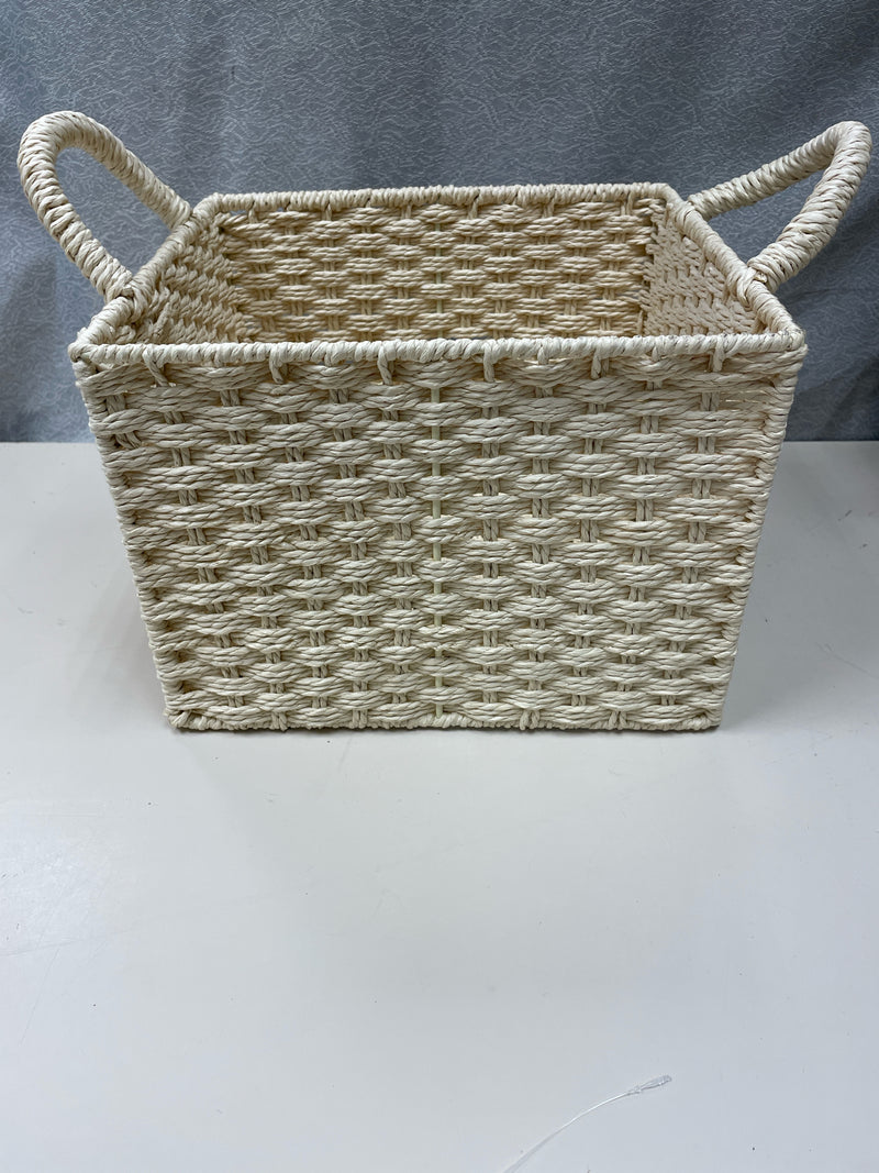 TAN WEAVE BASKET W/HANDLE