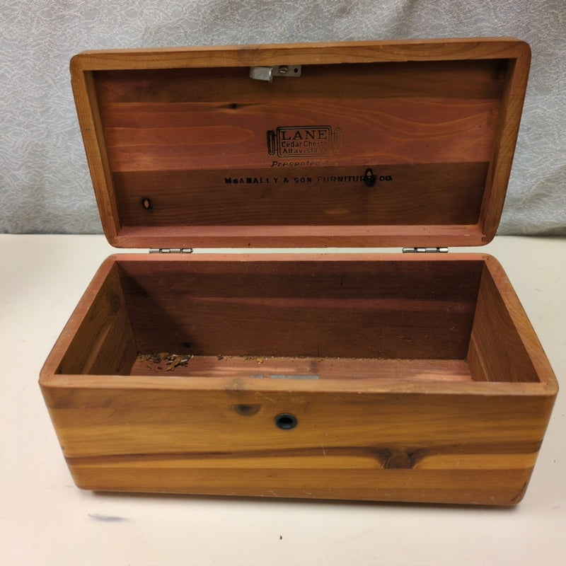 LANE WOODEN BOX