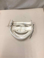 WHITE CERAMIC MASK HANGING