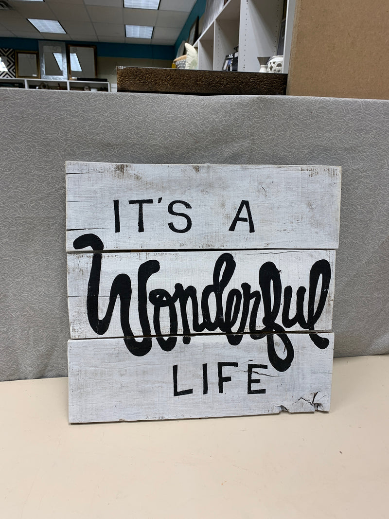 "WONDERFUL LIFE" RUSTIC WOOD SIGN