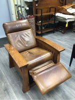 WOOD/LEATHER RECLINER