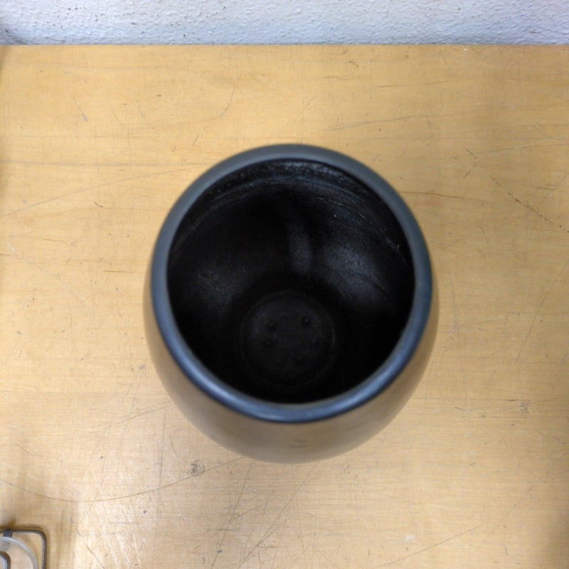 BLACK VASE