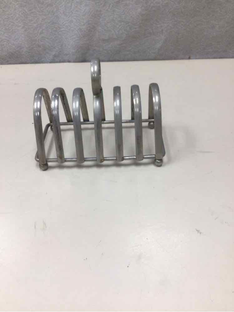 SILVER TOAST HOLDER