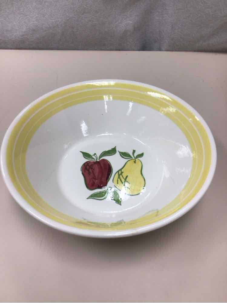 APPLE/PEAR BOWL W/YELLOW