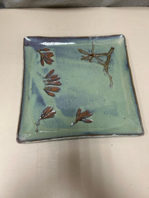 TURQUOISE LEAF CERAMIC PLATE