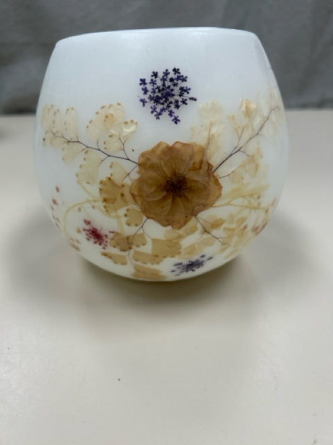 PRESSED FLOWER OUT OF WAX