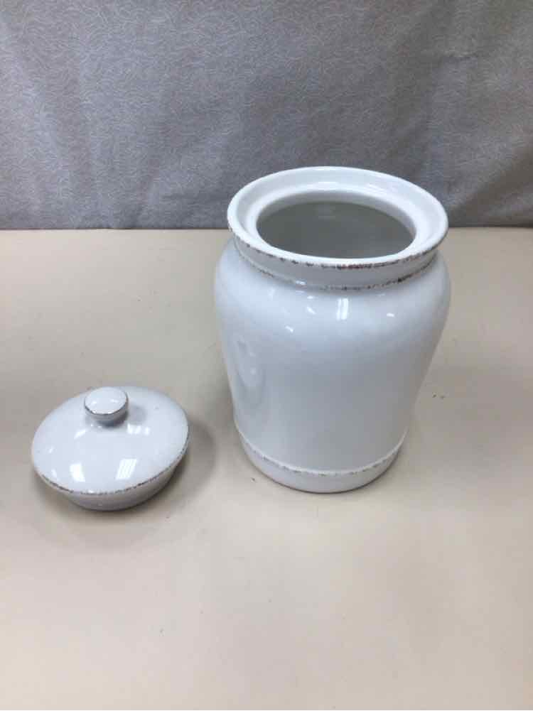 CREAM LIDDED CONT