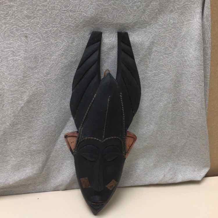 WOOD CARVED AFRICAN MASK