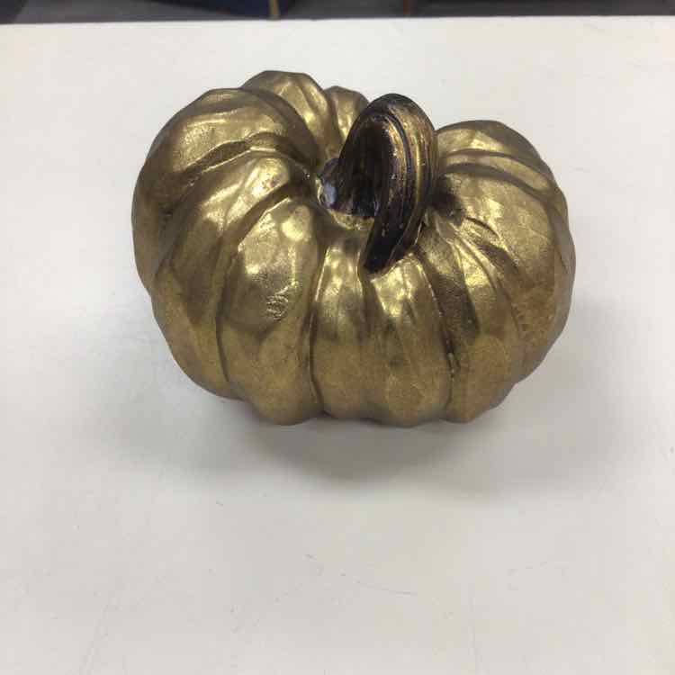 GOLD RESIN PUMPKIN