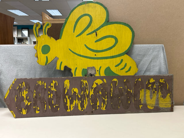 BEE WOOD CUT OUT SIGN