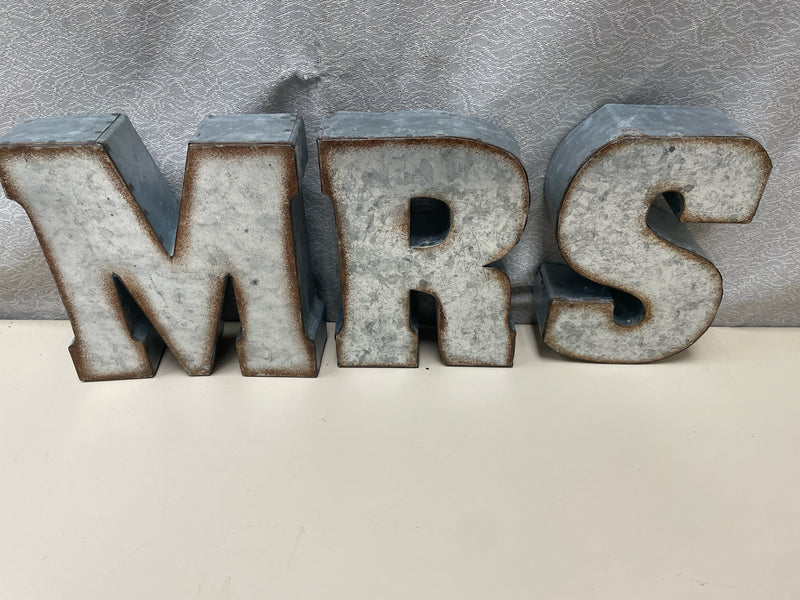 "MRS" METAL HANGING LETTERS