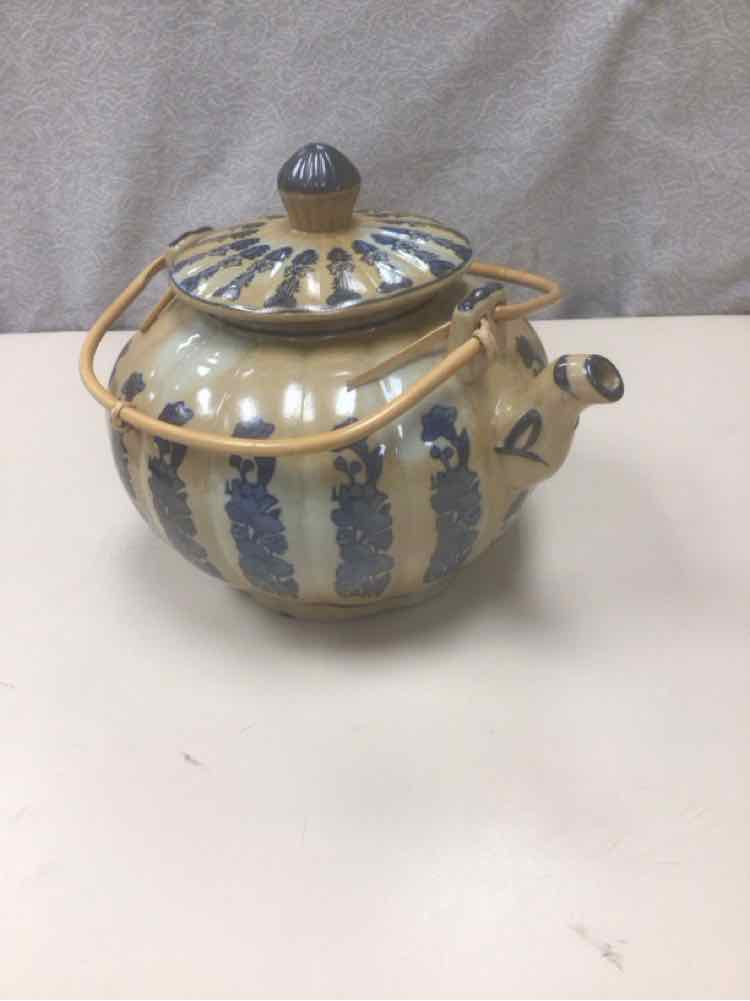 VINTAGE CERAMIC HAND PAINTED TEAPOT