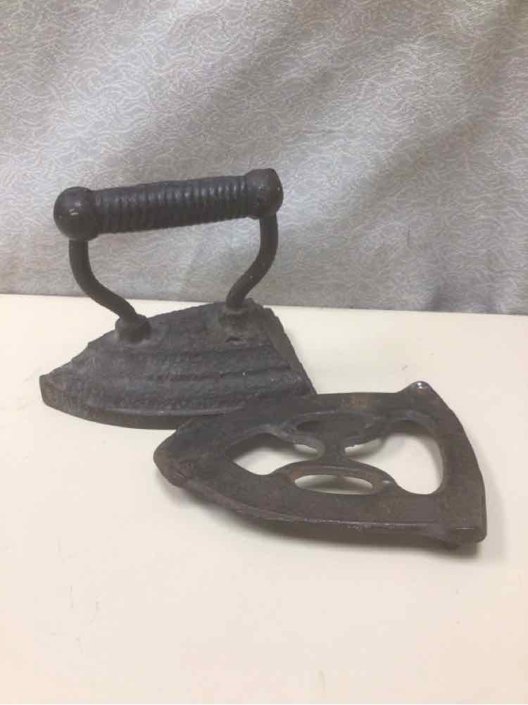 BROWN 2 PIECE IRON