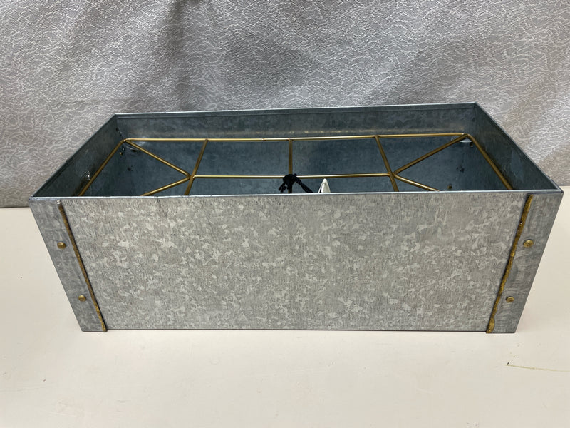 SILVER METAL PLANTER BOX