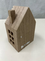 WOODEN HOUSE W/LIGHT