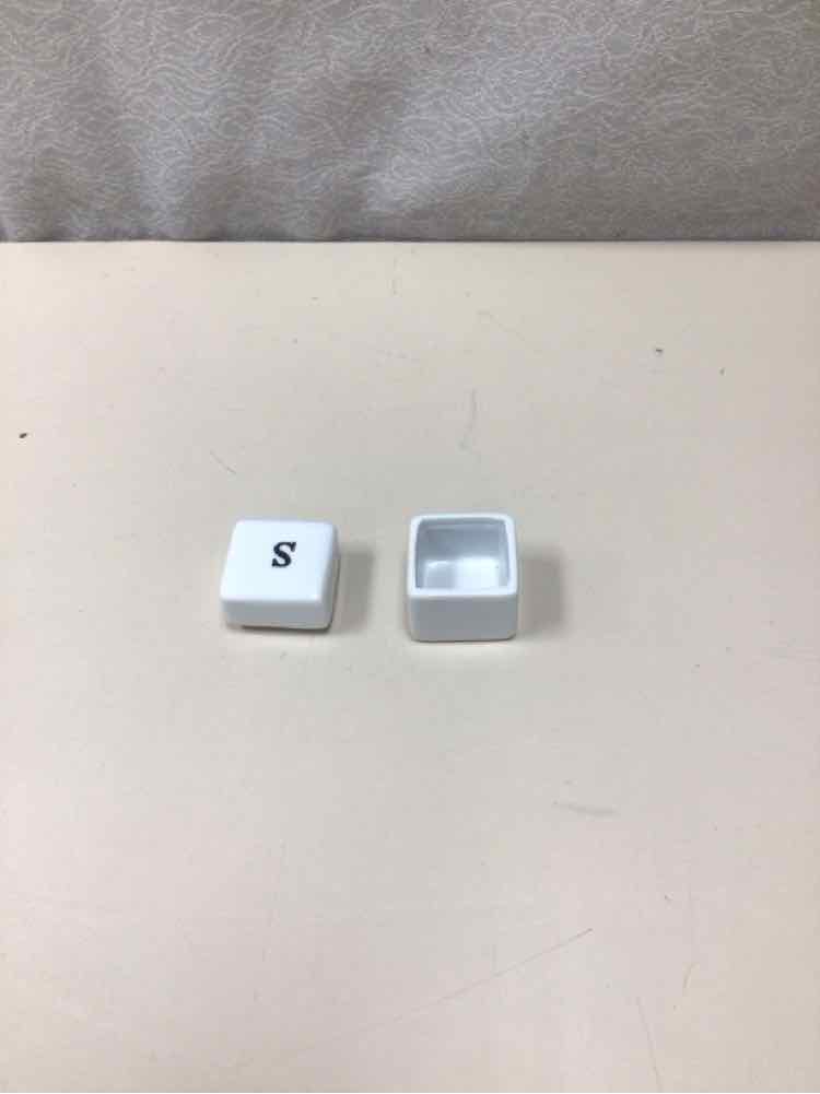 HOMEART WHITE PORCELAIN BOX W/LID