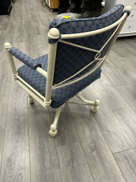 6 PURPLE UPHOL METAL CHAIRS