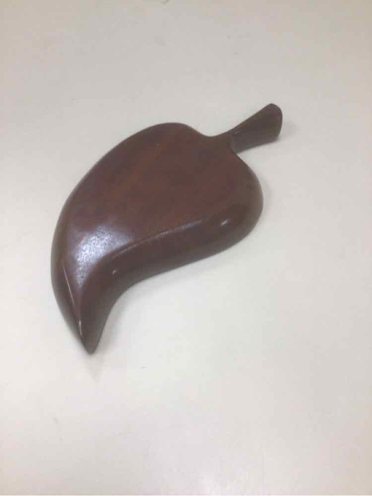 VINTAGE HAND-CARVED WOOD LEAF DISH