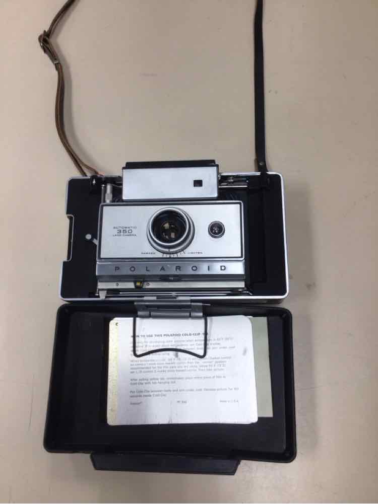 POLAROID AUTOMATIC 350 LAND CAMERA
