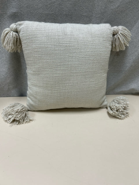 BEIGE SQUARE PILLOW W/TASSLES