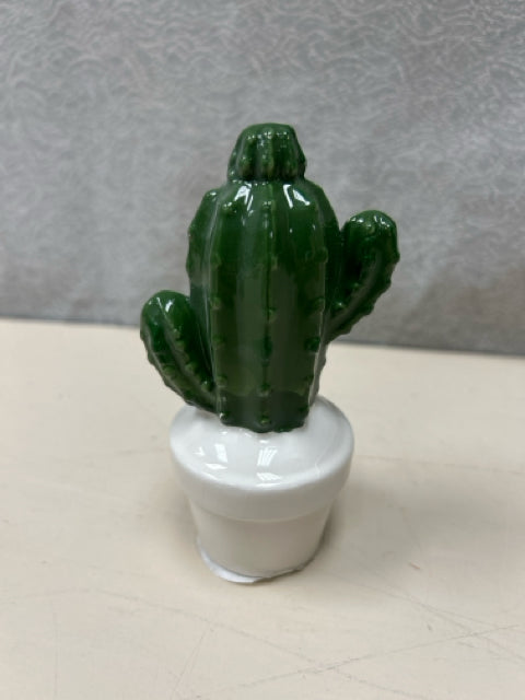 WHITE/GREEN CERAMIC CACTUS