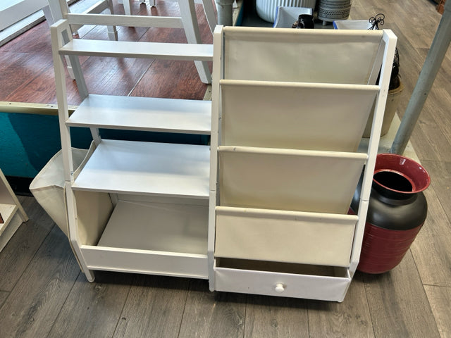 WHITE MULTI-TIER SHELF WOOD CLOTH