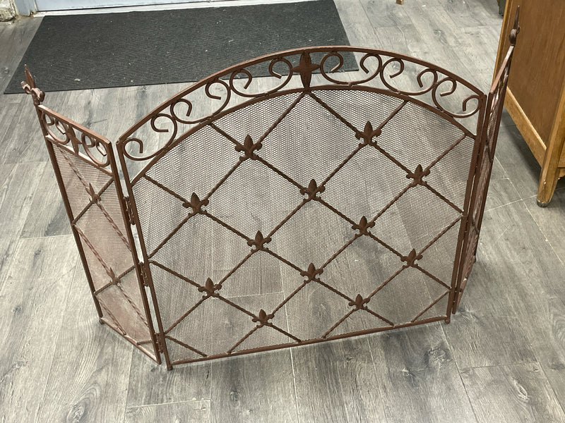 BROWN METAL 3 PANEL FIREPLACE SCREEN