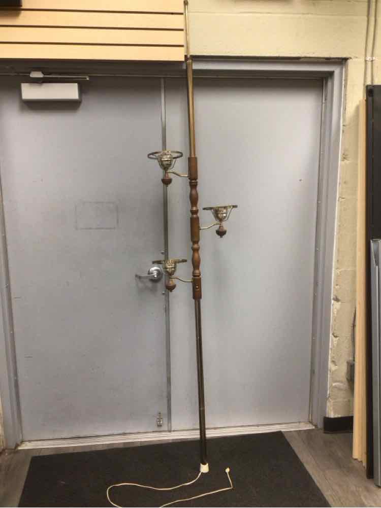VINTAGE POLE TENSION LAMP