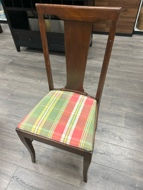 CHERRY PEDESTAL ROUND TABLE W/4 CHAIRS