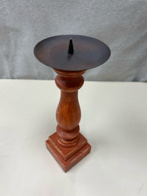 ORANGE WOOD CANDLE STAND