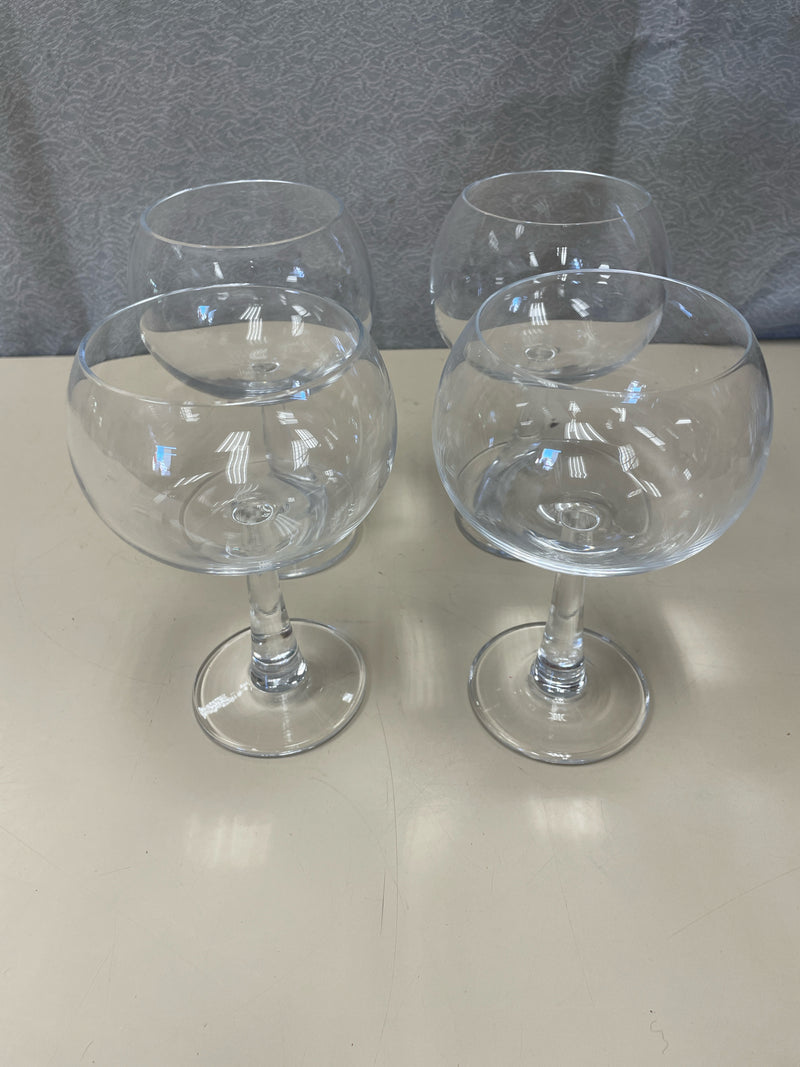 4 ROUNDED STEMWARE GLASSES