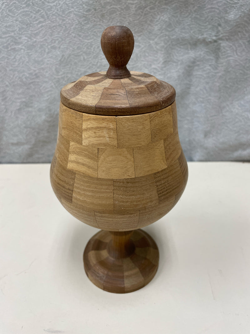 WOOD LID PEDESTAL DISH