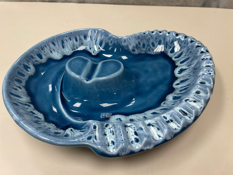 BLUE WHITE CERAMIC ASHTRAY