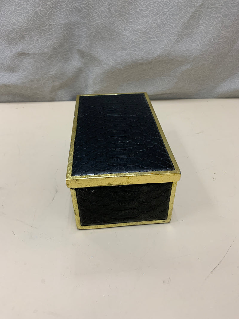 ALLIGATOR PATTERN BLACK GOLD POLYRESIN BOX