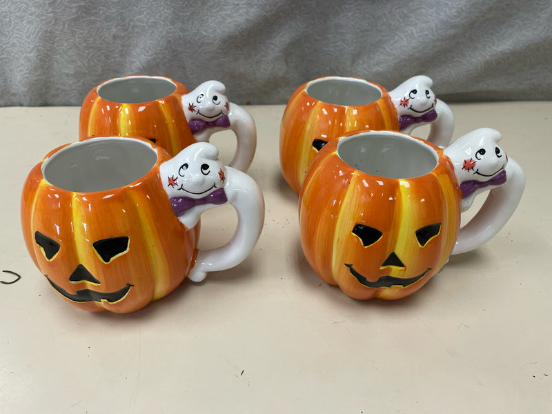 4 PUMPKIN MUGS