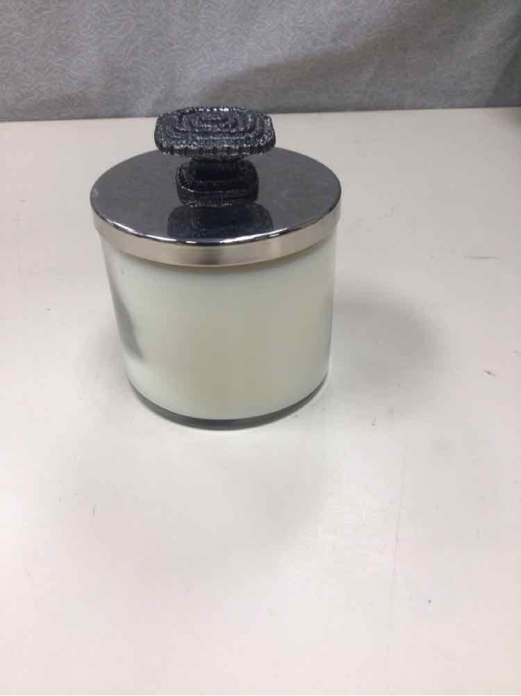 CLEAR GLASS CANDLE