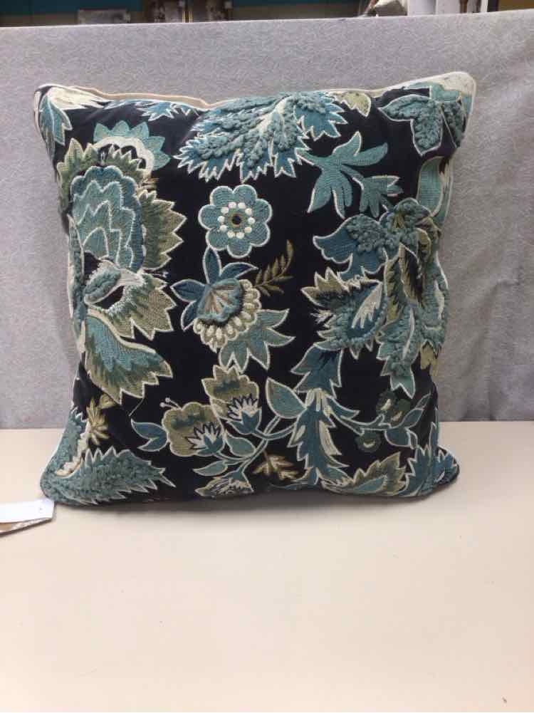 BLUE FLORAL PILLOW