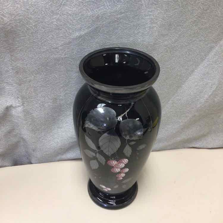 BLACK VASE W/BERRY PAINTING