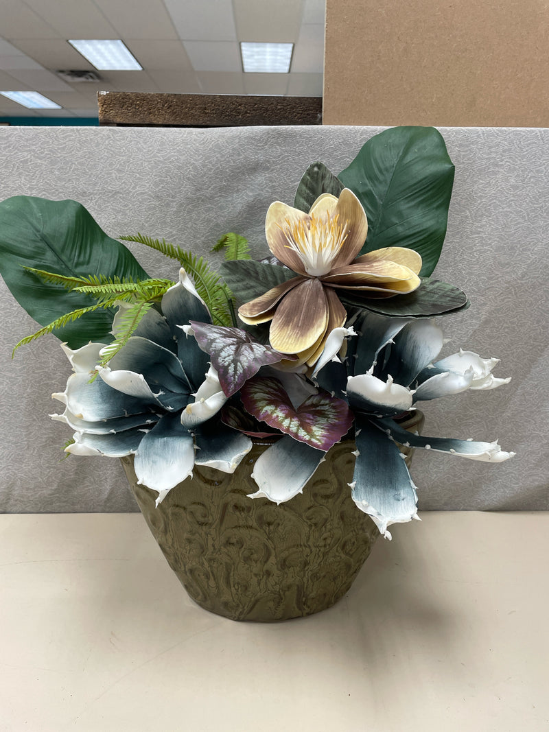 NEUTRAL COLOR FAUX FLOWERS W/VASE