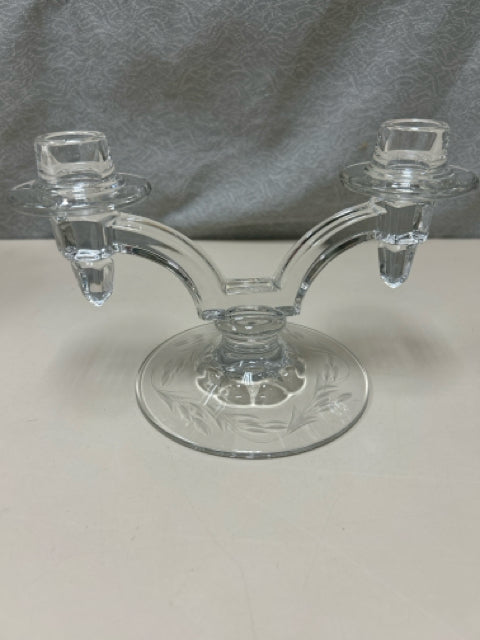 CLEAR GLASS DUAL CANDLE STAND