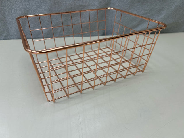 COPPER COLOR WIRE BASKET
