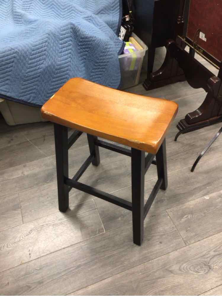 WOODEN STOOL WITH BLACK LEGS