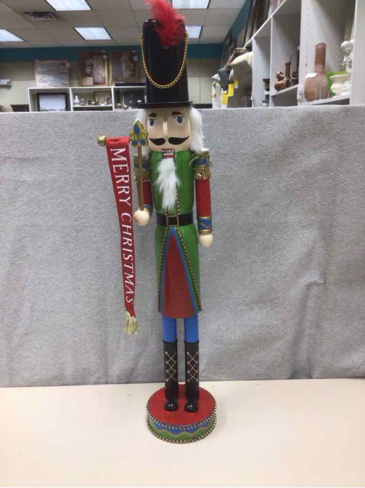 TALL NUTCRACKER W/BANNER