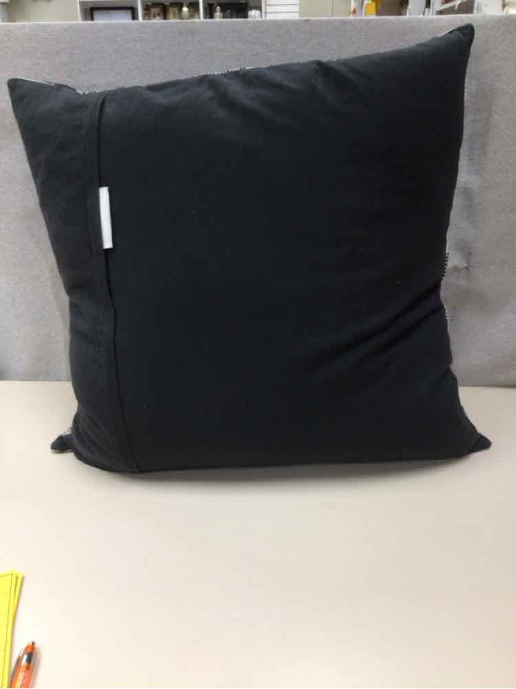 BLACK/TAN PILLOW