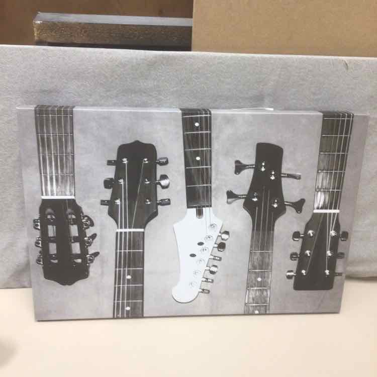 BLACK/WHITE GUITARS CANVAS