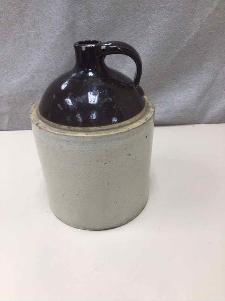 BROWN/CREAM CROCK
