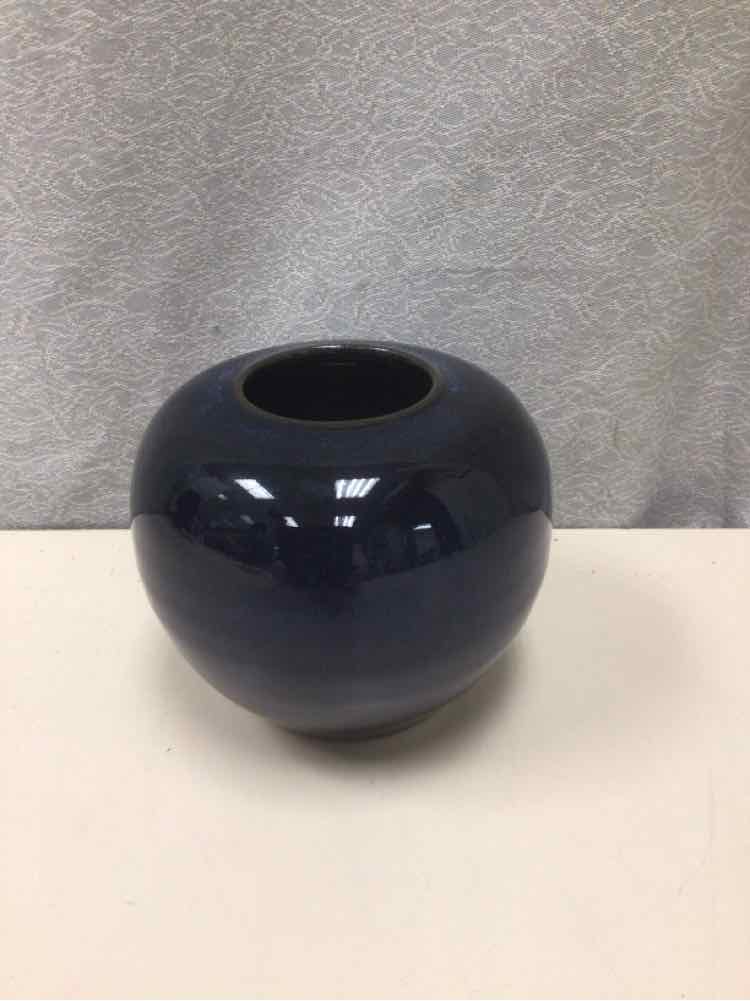 BLACK/BLUE OTAGIRI VASE