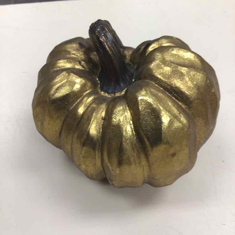 GOLD RESIN PUMPKIN
