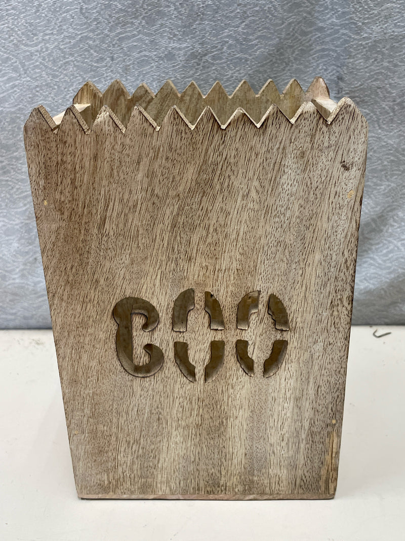 WOOD "BOO" BASKET W/HANDLE