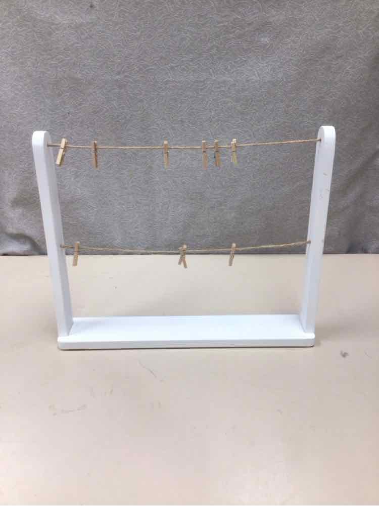 WHITE CLOTHES PIN PICTURE HOLDER